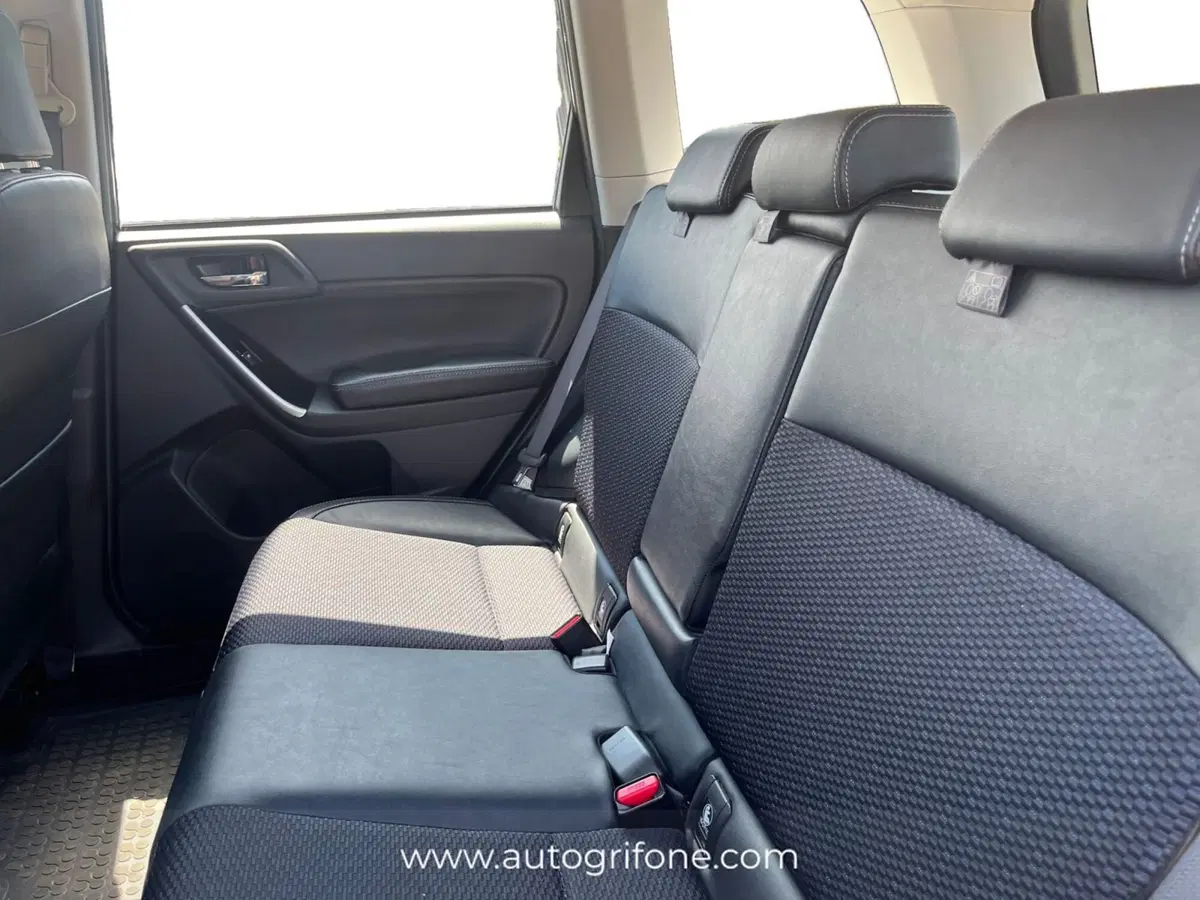 Subaru Forester usata a Modena (13)