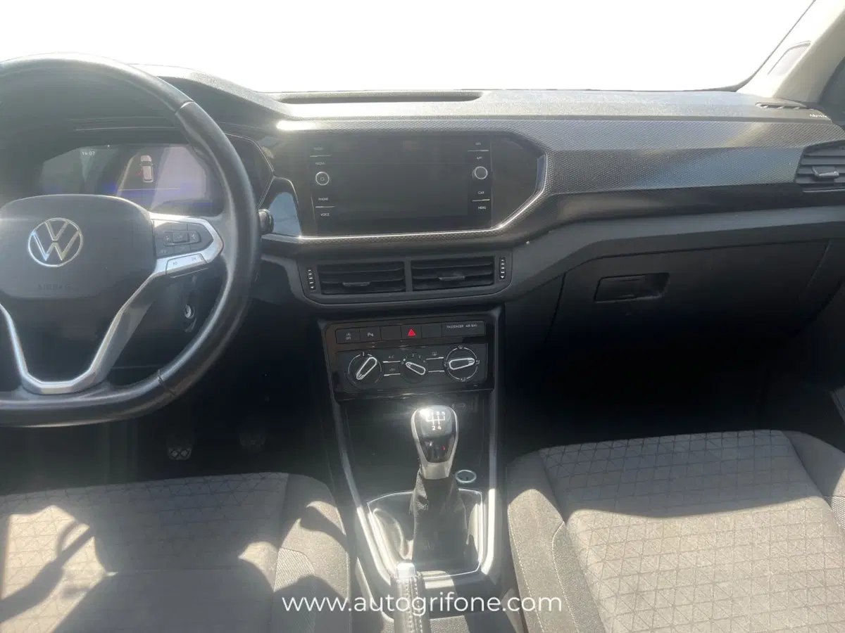 Volkswagen T-Cross usata a Modena (11)