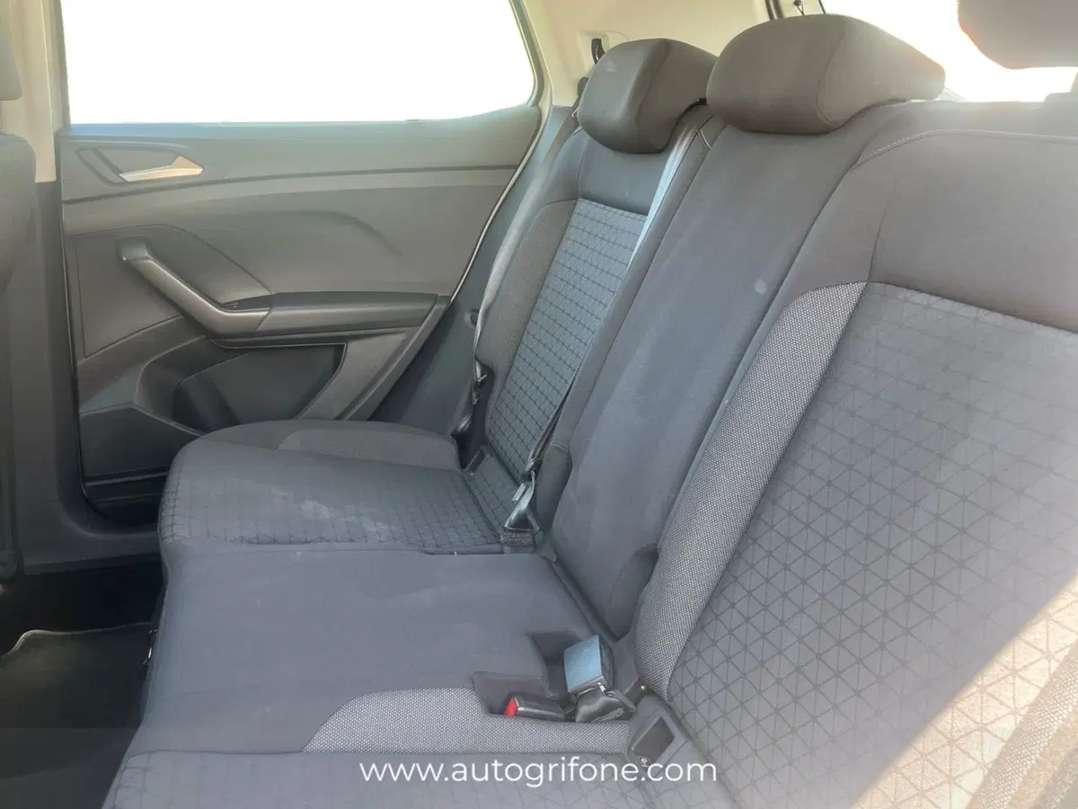 Volkswagen T-Cross usata a Modena (13)