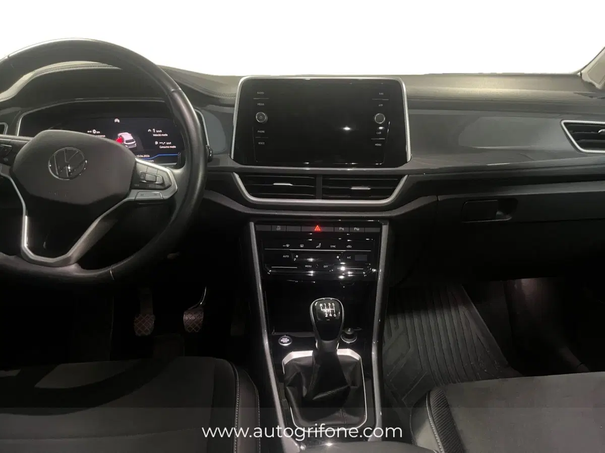Volkswagen T-Roc usata a Modena (11)