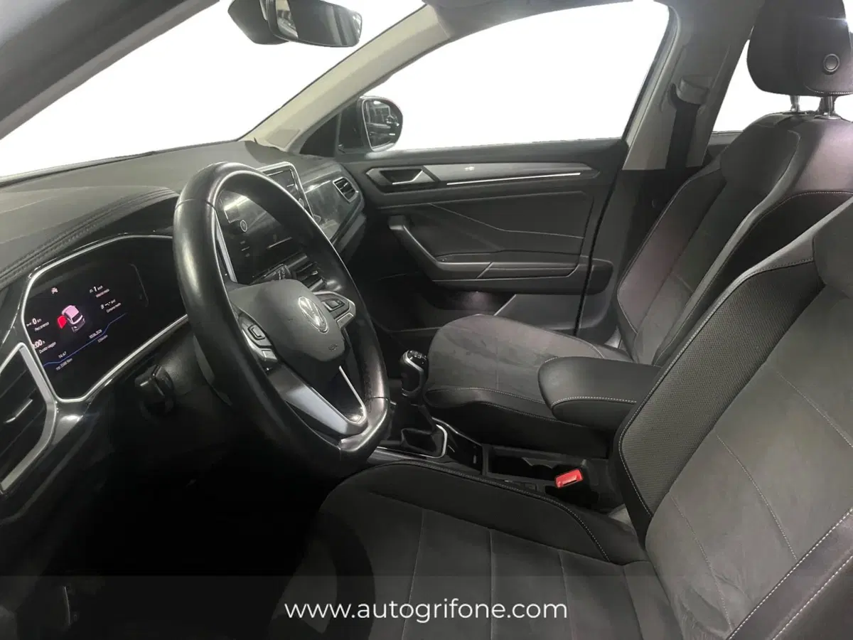Volkswagen T-Roc usata a Modena (9)