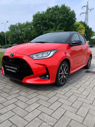 Toyota Yaris 1.5 Hybrid 5 porte Premiere del 2021 usata a Como