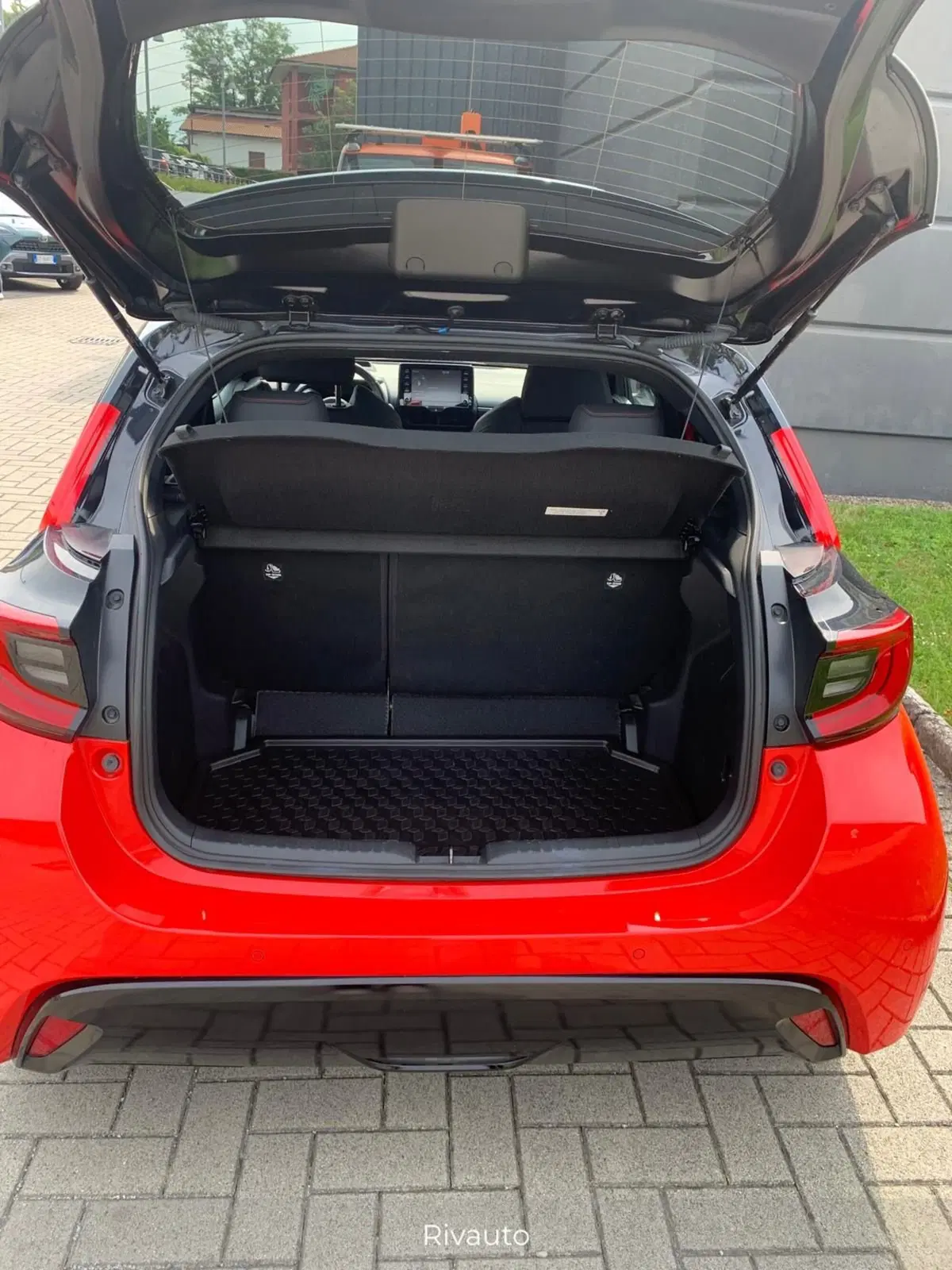 Toyota Yaris usata a Como (10)