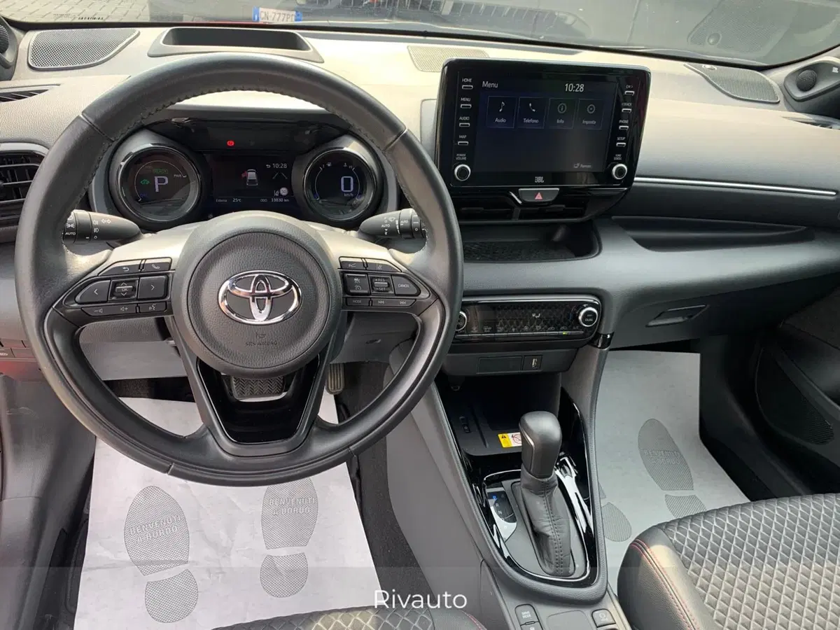Toyota Yaris usata a Como (6)