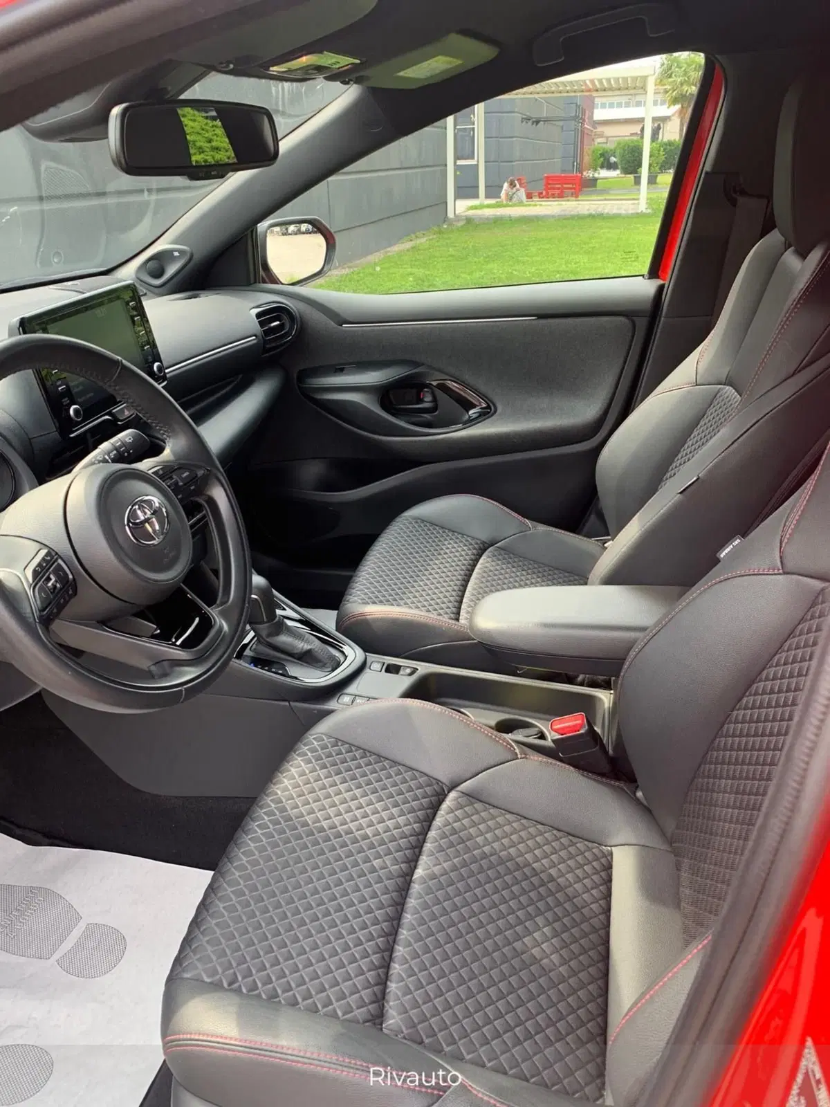 Toyota Yaris usata a Como (8)