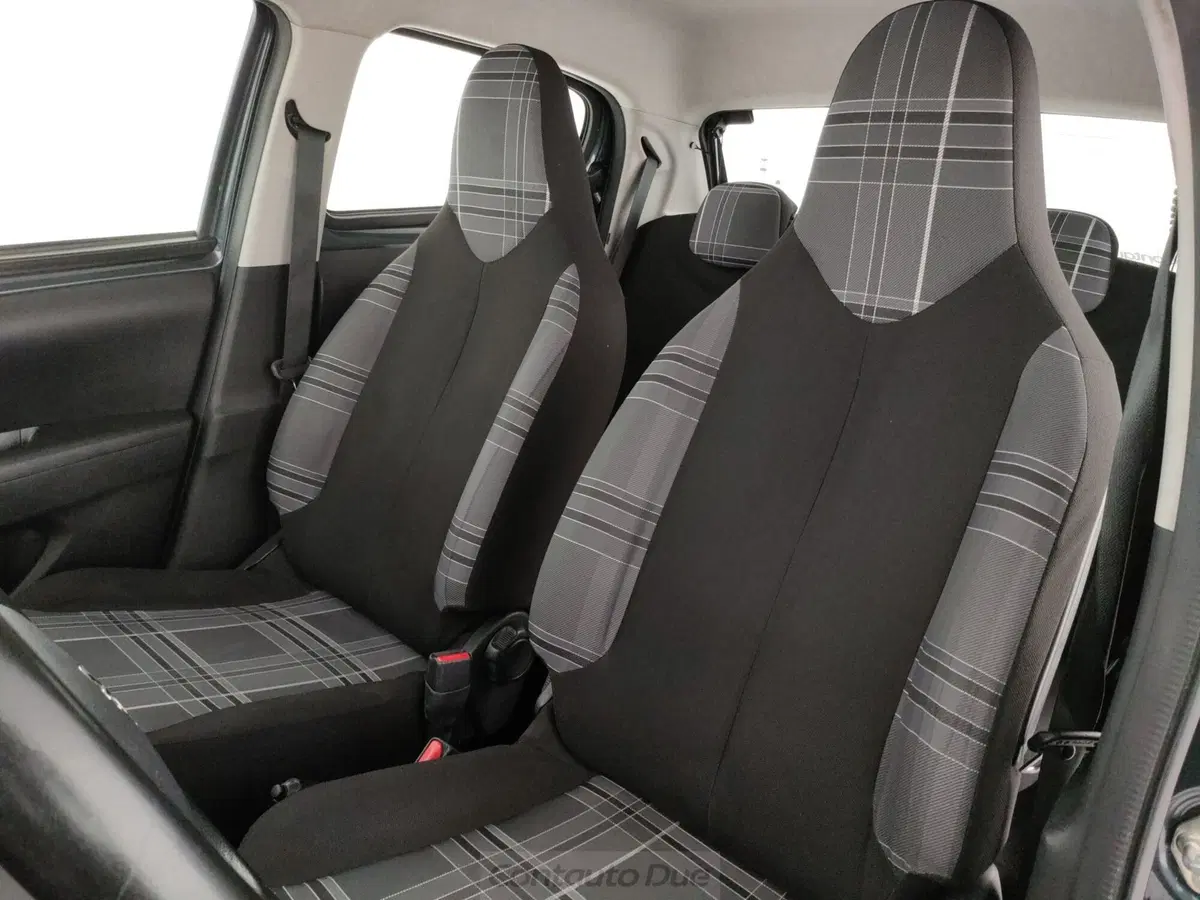Peugeot 108 usata a Caserta (13)