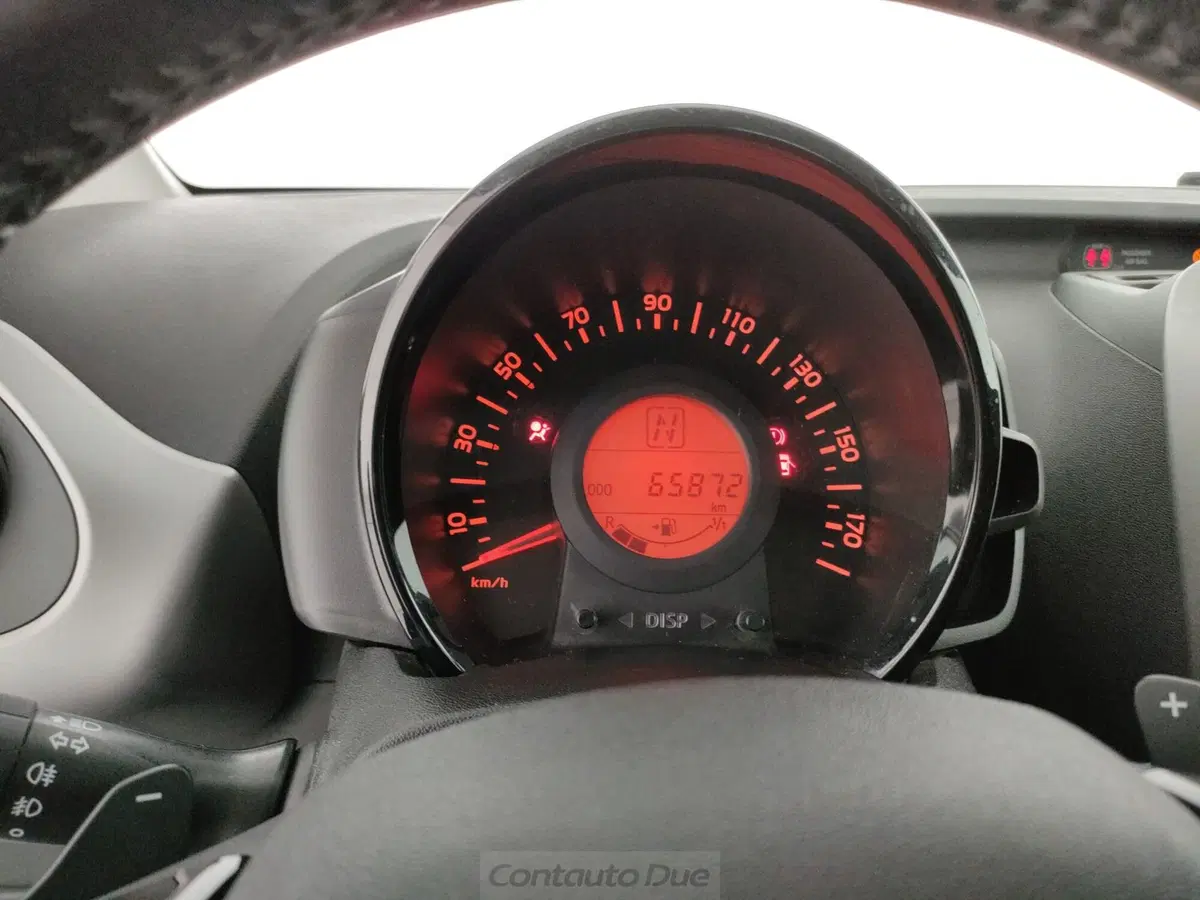 Peugeot 108 usata a Caserta (9)