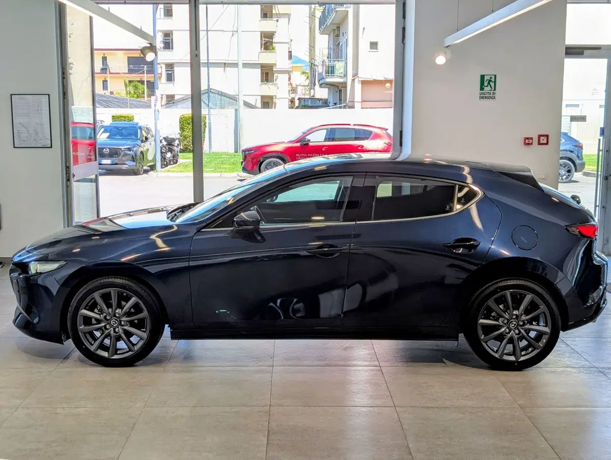 Mazda Mazda3 nuova a Napoli (4)