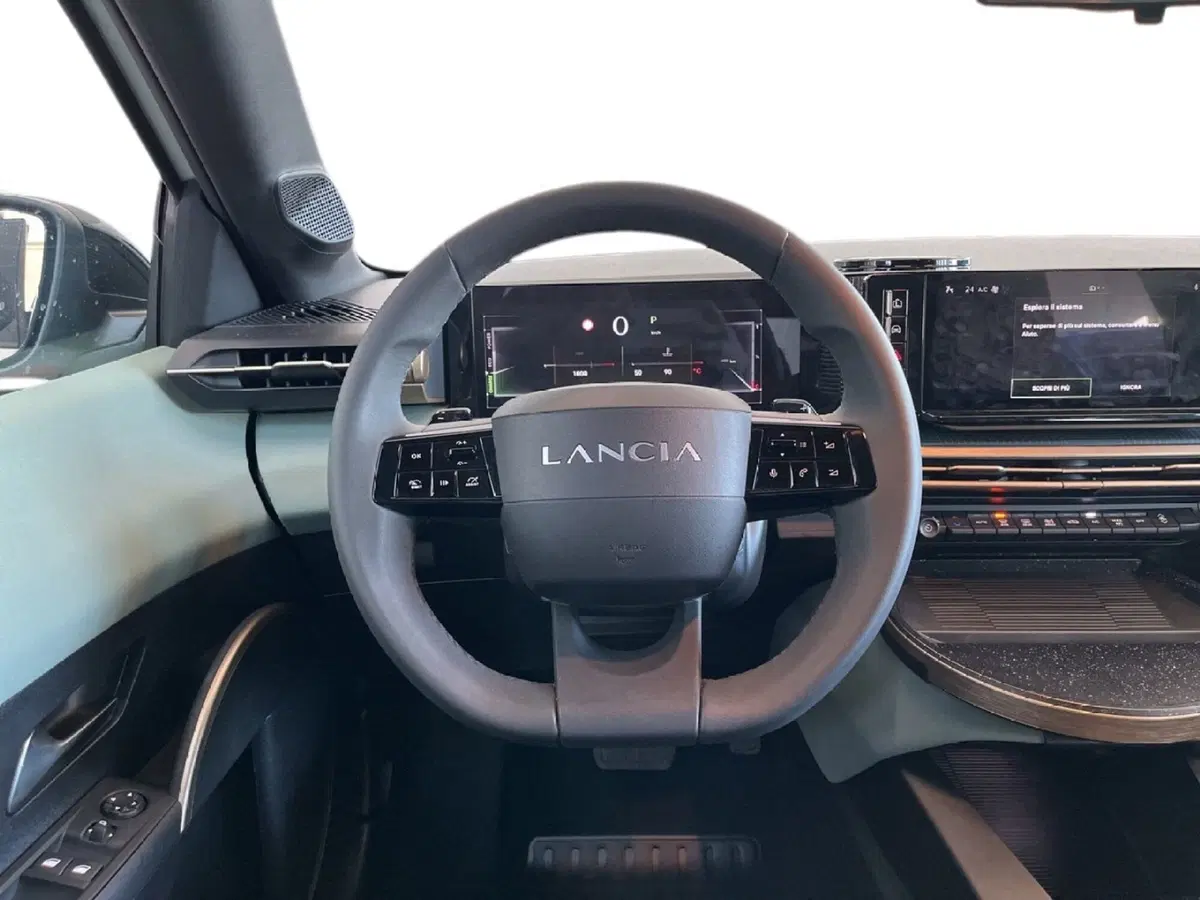 Lancia Ypsilon usata a Torino (12)