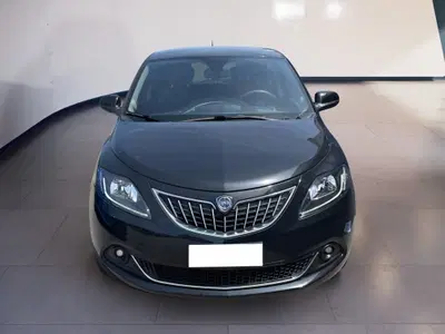Lancia Ypsilon 1.0 FireFly 5 porte S&amp;S Hybrid Gold Plus del 2023 usata a Torino