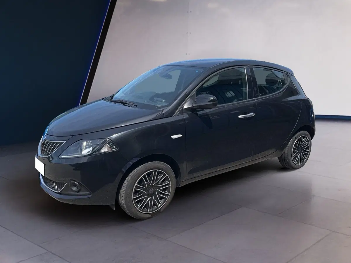 Lancia Ypsilon usata a Torino (3)