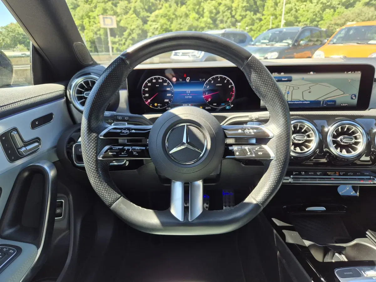 Mercedes-Benz CLA Shooting Brake usata  (17)