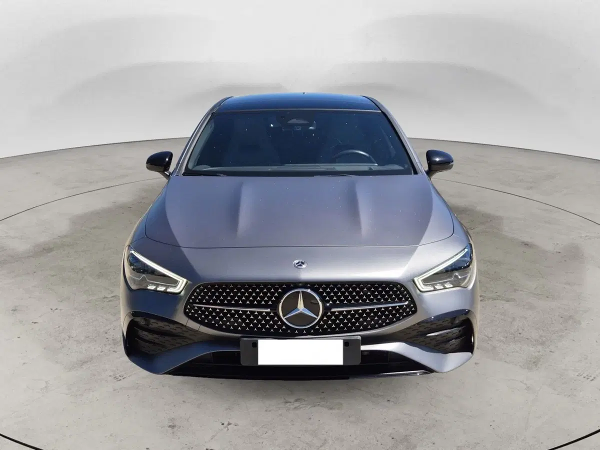 Mercedes-Benz CLA Shooting Brake usata  (2)