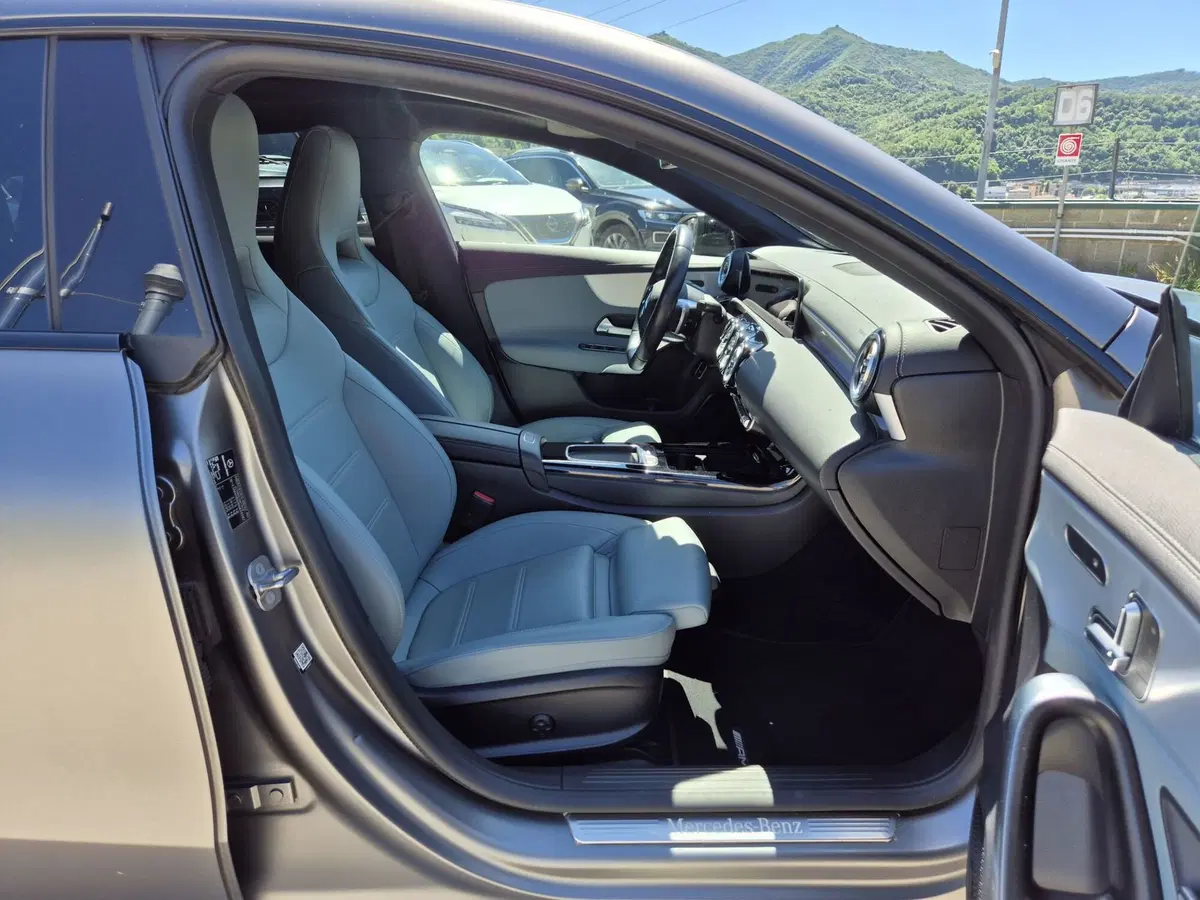 Mercedes-Benz CLA Shooting Brake usata  (9)