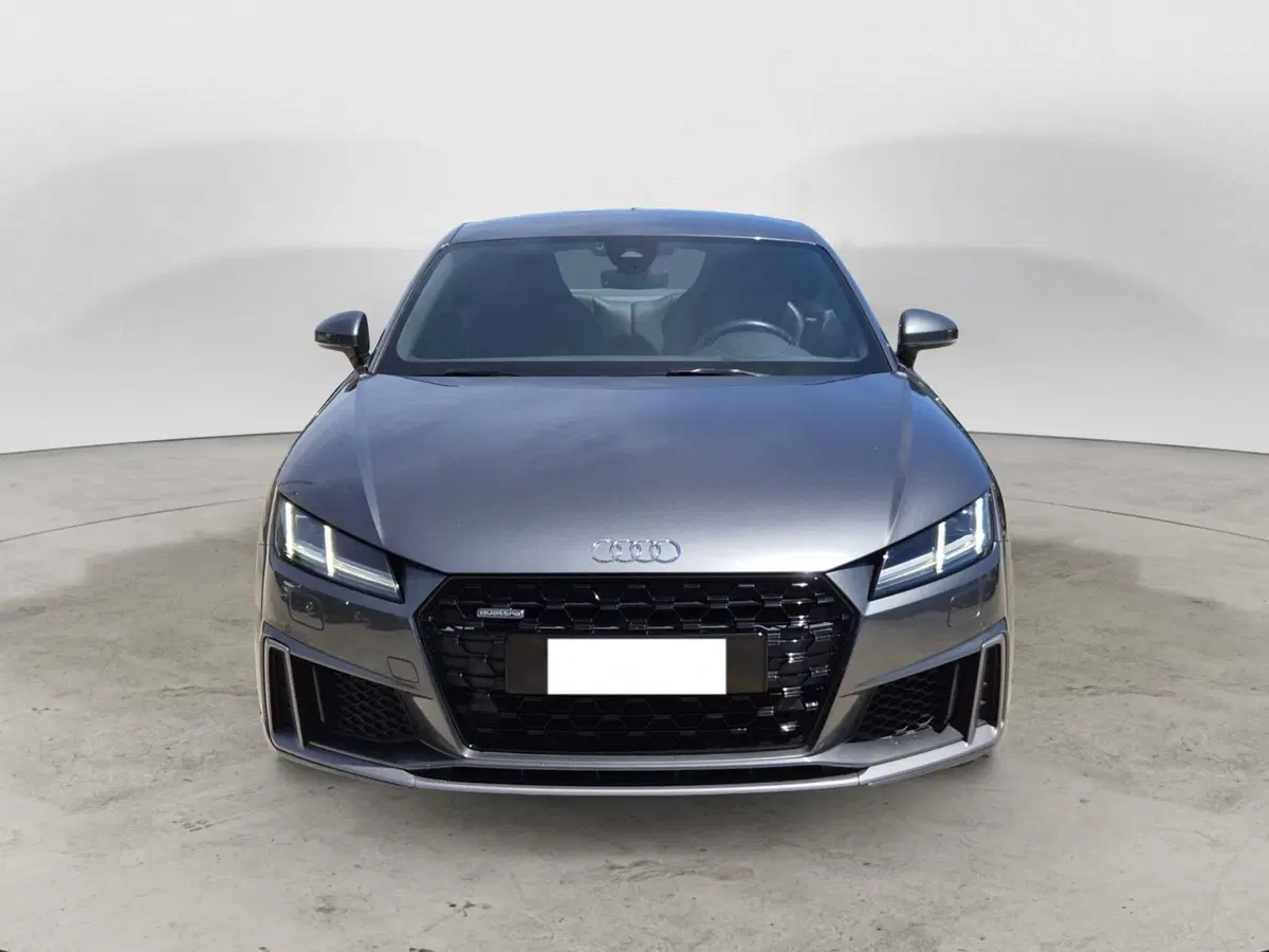 Audi TT Coupé usata  (2)