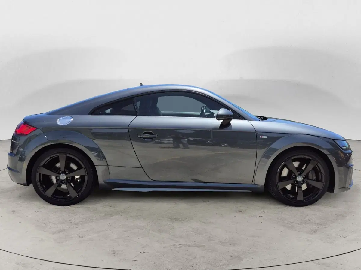 Audi TT Coupé usata  (5)
