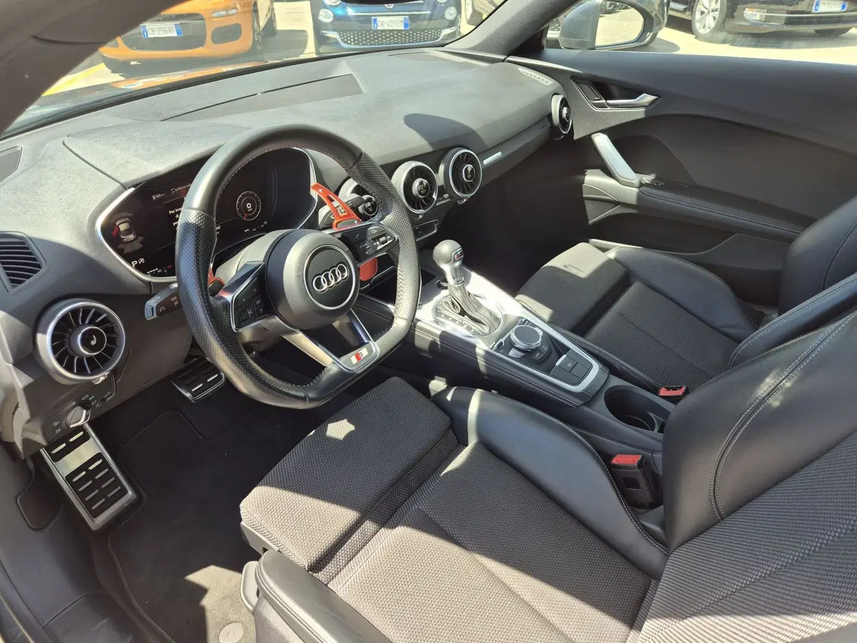 Audi TT Coupé usata  (6)