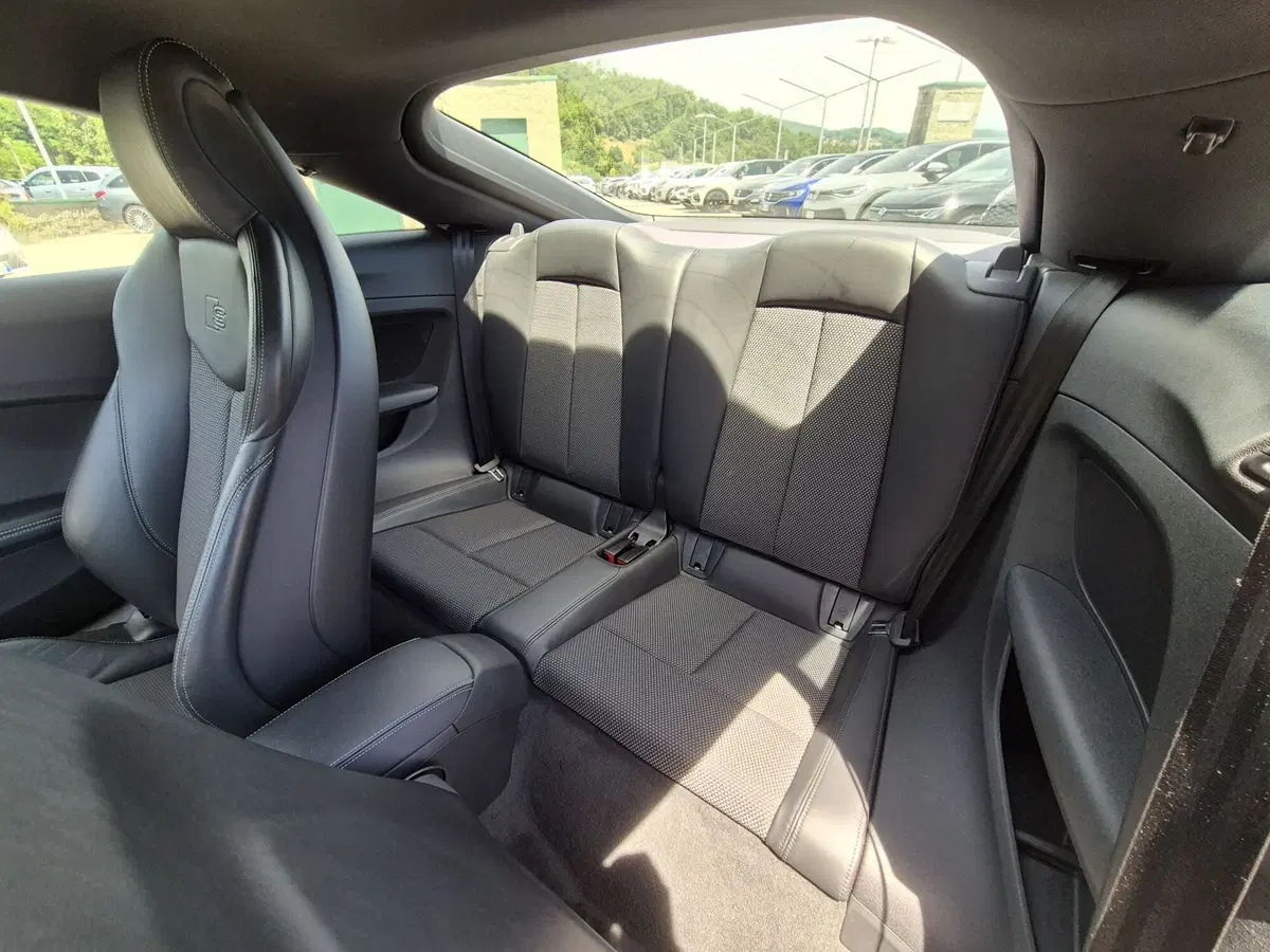 Audi TT Coupé usata  (7)