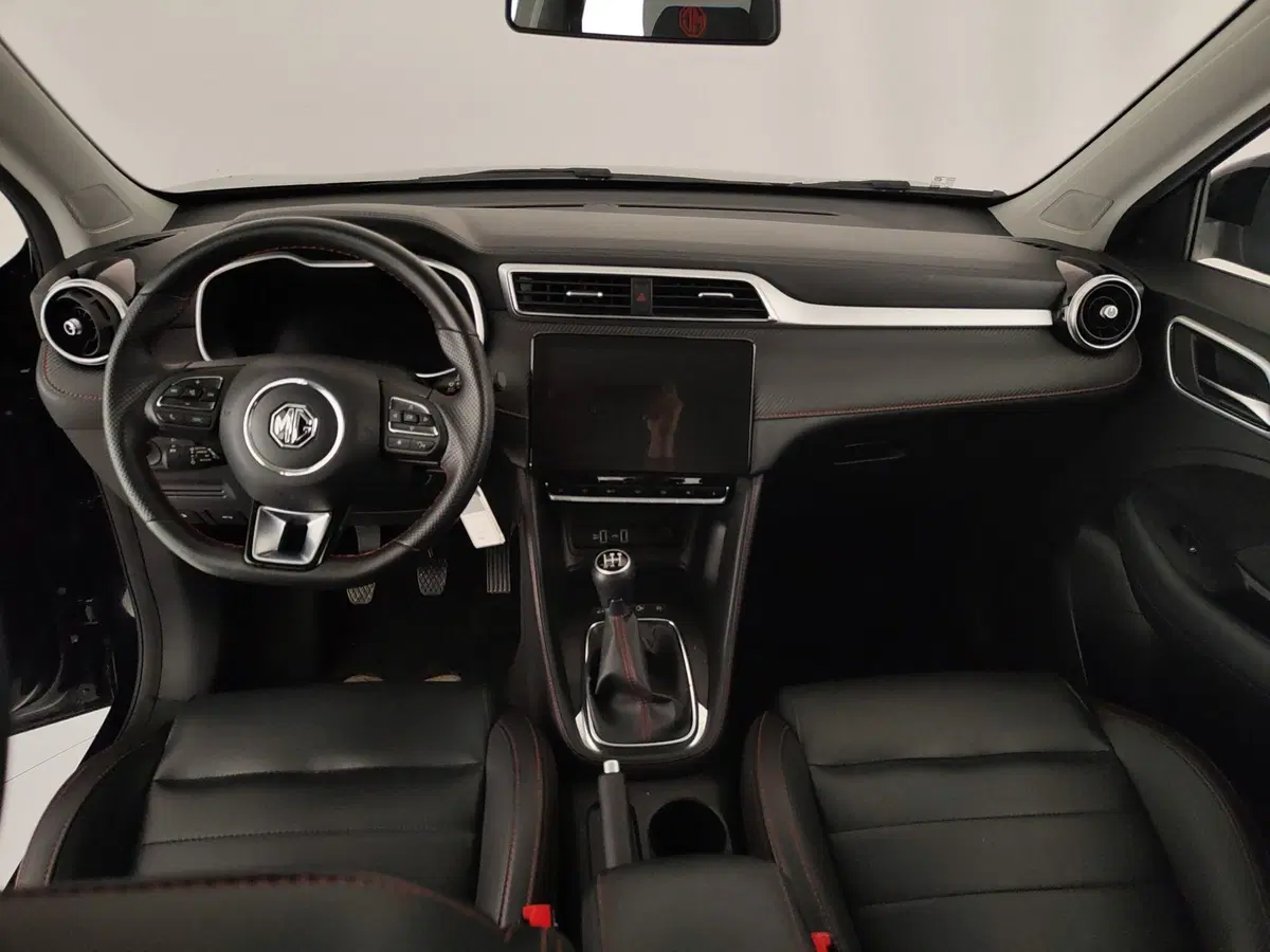 Mg ZS usata a Caserta (15)