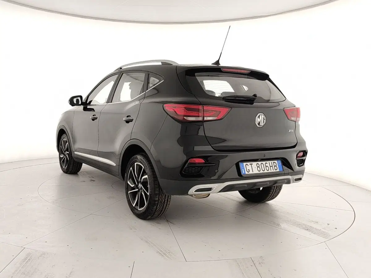 Mg ZS usata a Caserta (4)