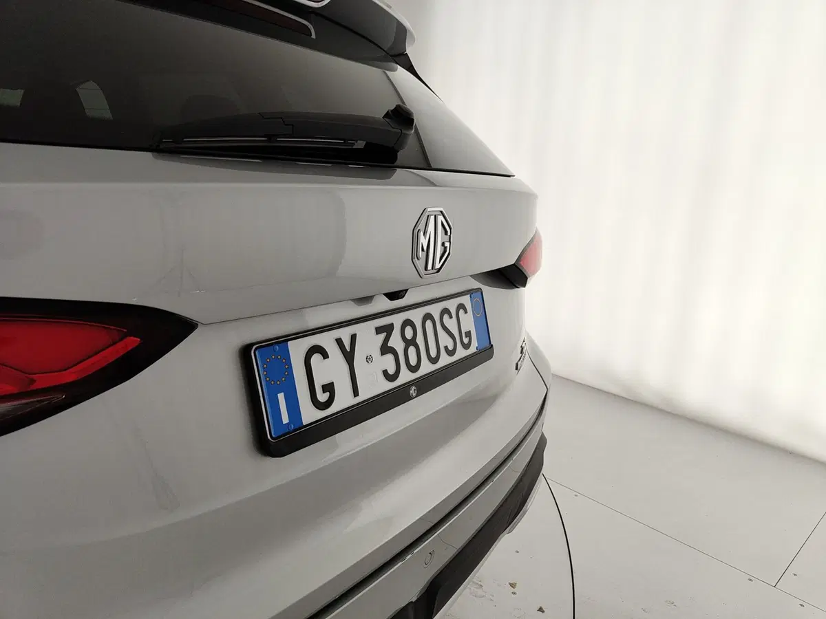 Mg ZS EV usata a Caserta (10)
