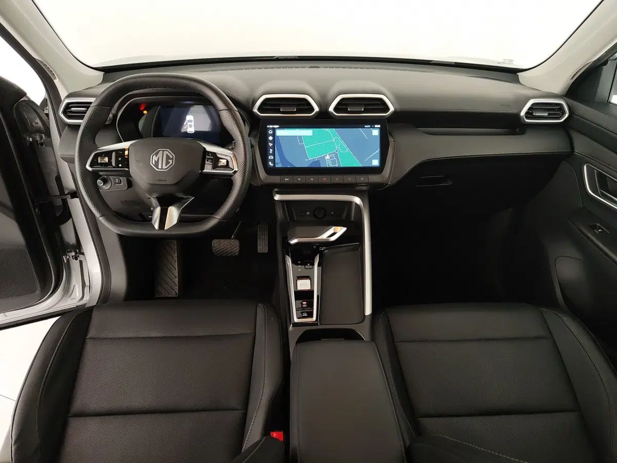 Mg ZS EV usata a Caserta (15)