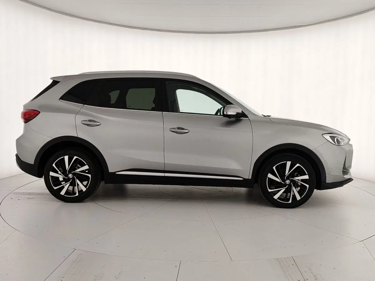Mg ZS EV usata a Caserta (7)
