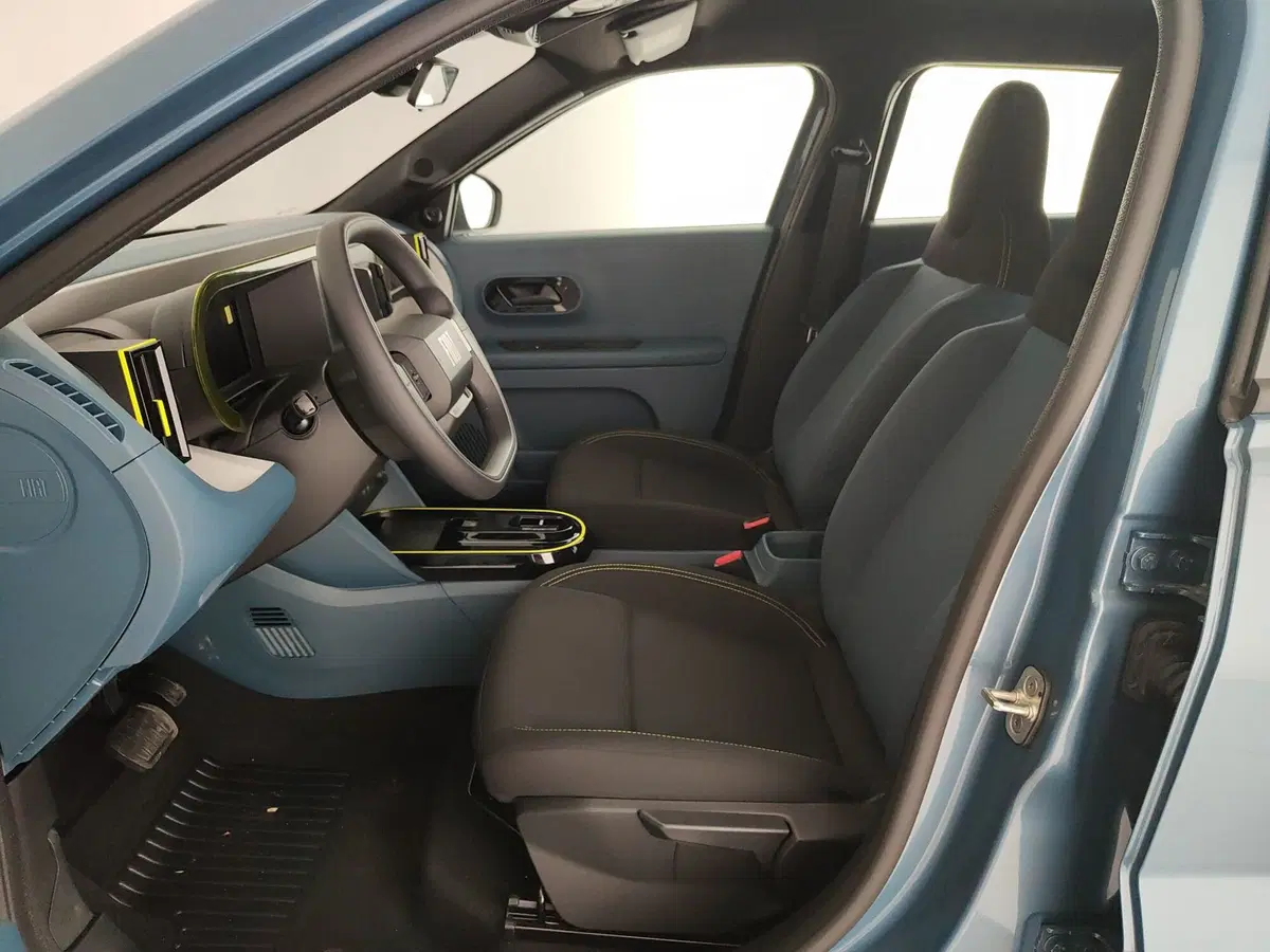 Fiat Grande Panda nuova a Caserta (18)