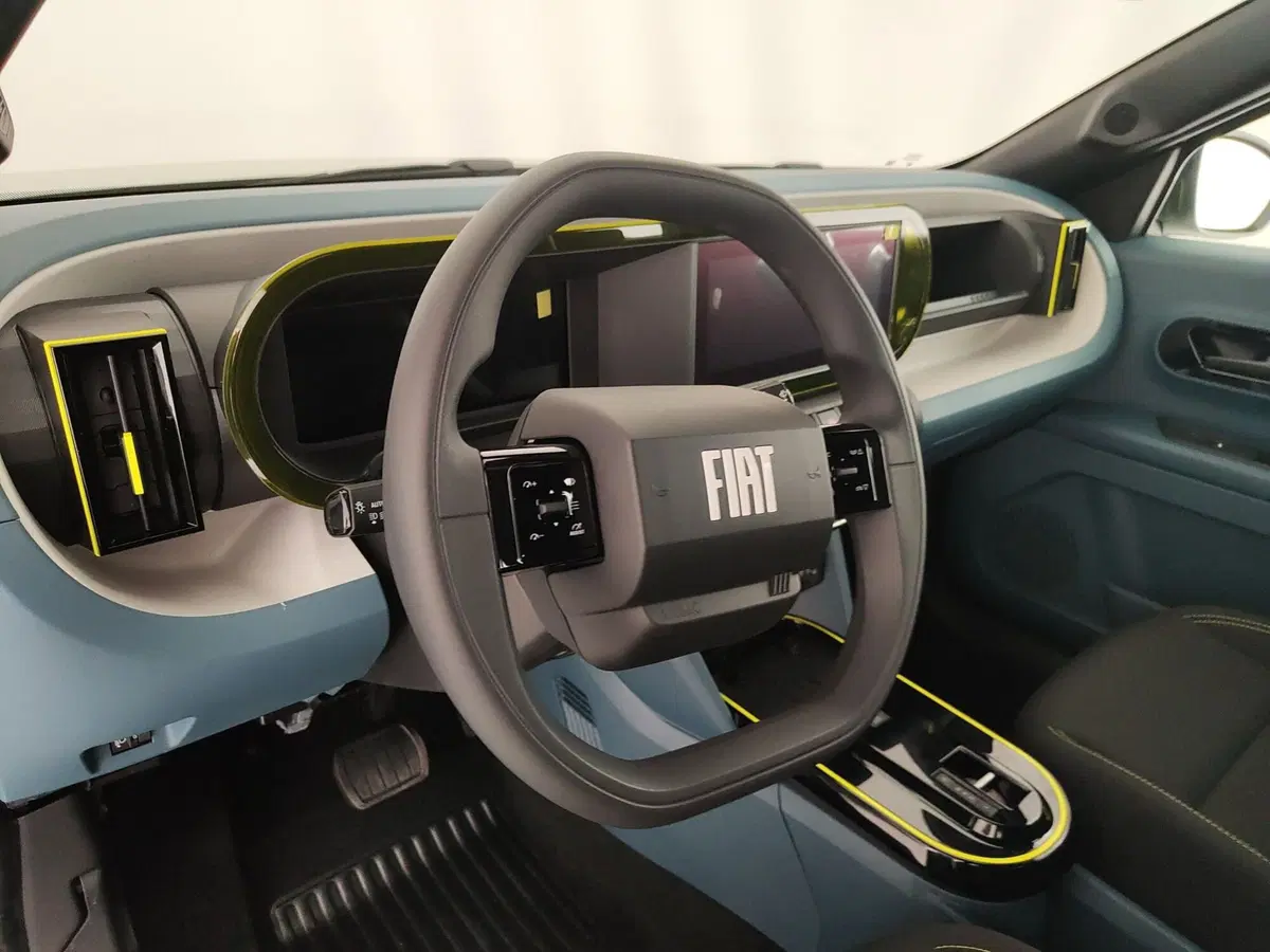 Fiat Grande Panda nuova a Caserta (20)