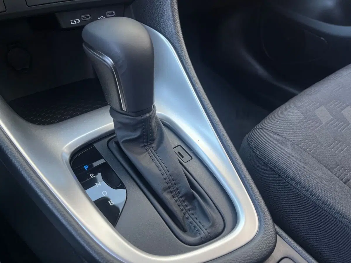Toyota Yaris nuova a Ragusa (12)