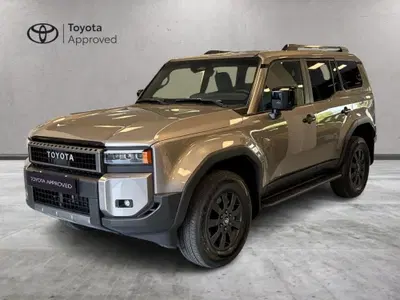 Toyota Land Cruiser 2.8 d-4d Adventure awd auto del 2024 usata a Prato