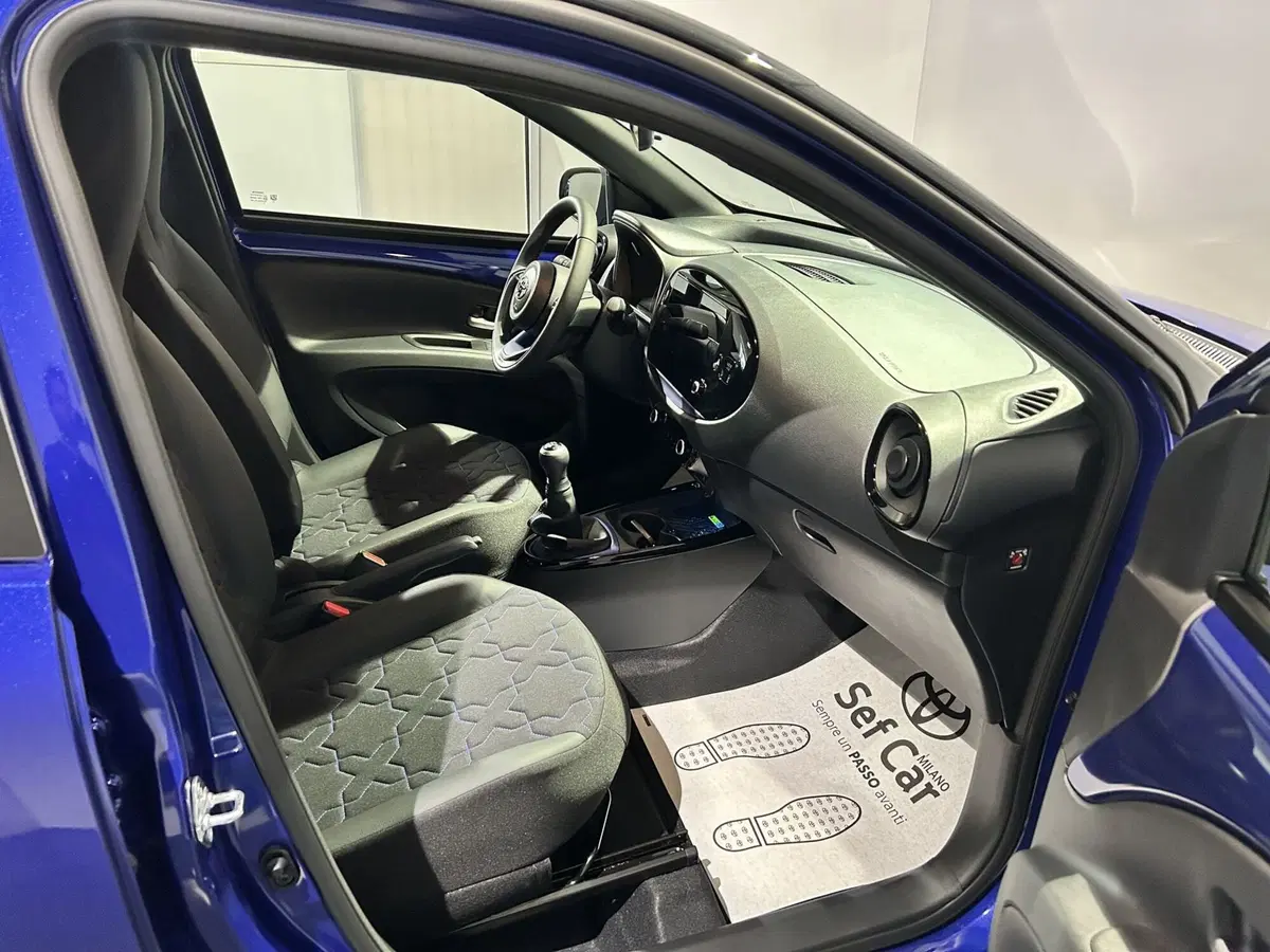 Toyota Aygo X nuova a Milano (12)