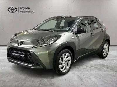 Toyota Aygo X 1.0 VVT-i 72 CV 5 porte Limited S-CVT del 2022 usata a Milano