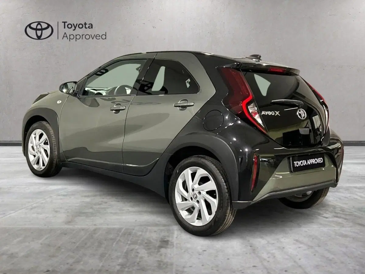Toyota Aygo X usata a Milano (4)