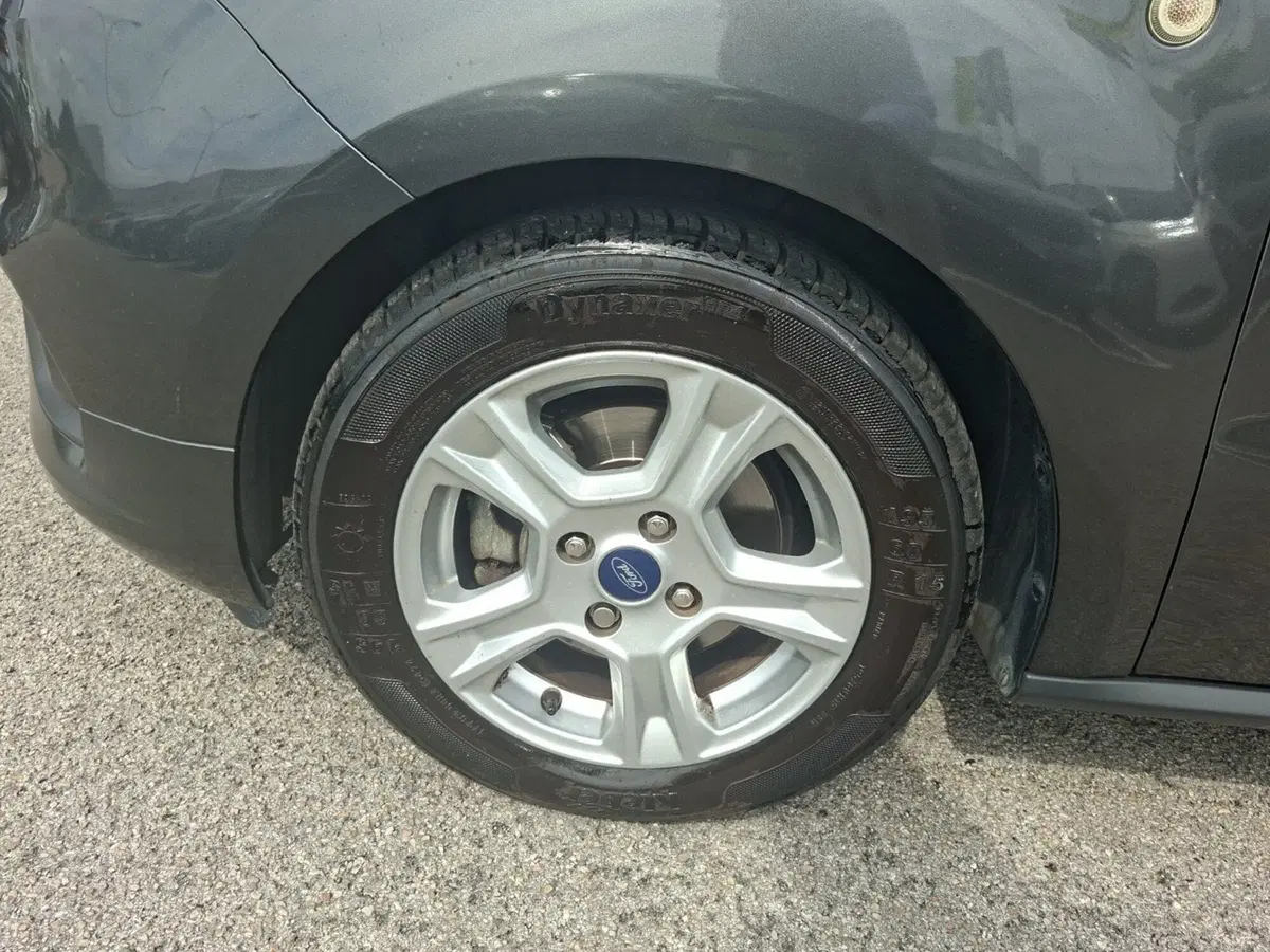 Ford Tourneo Courier usata a Ancona (11)