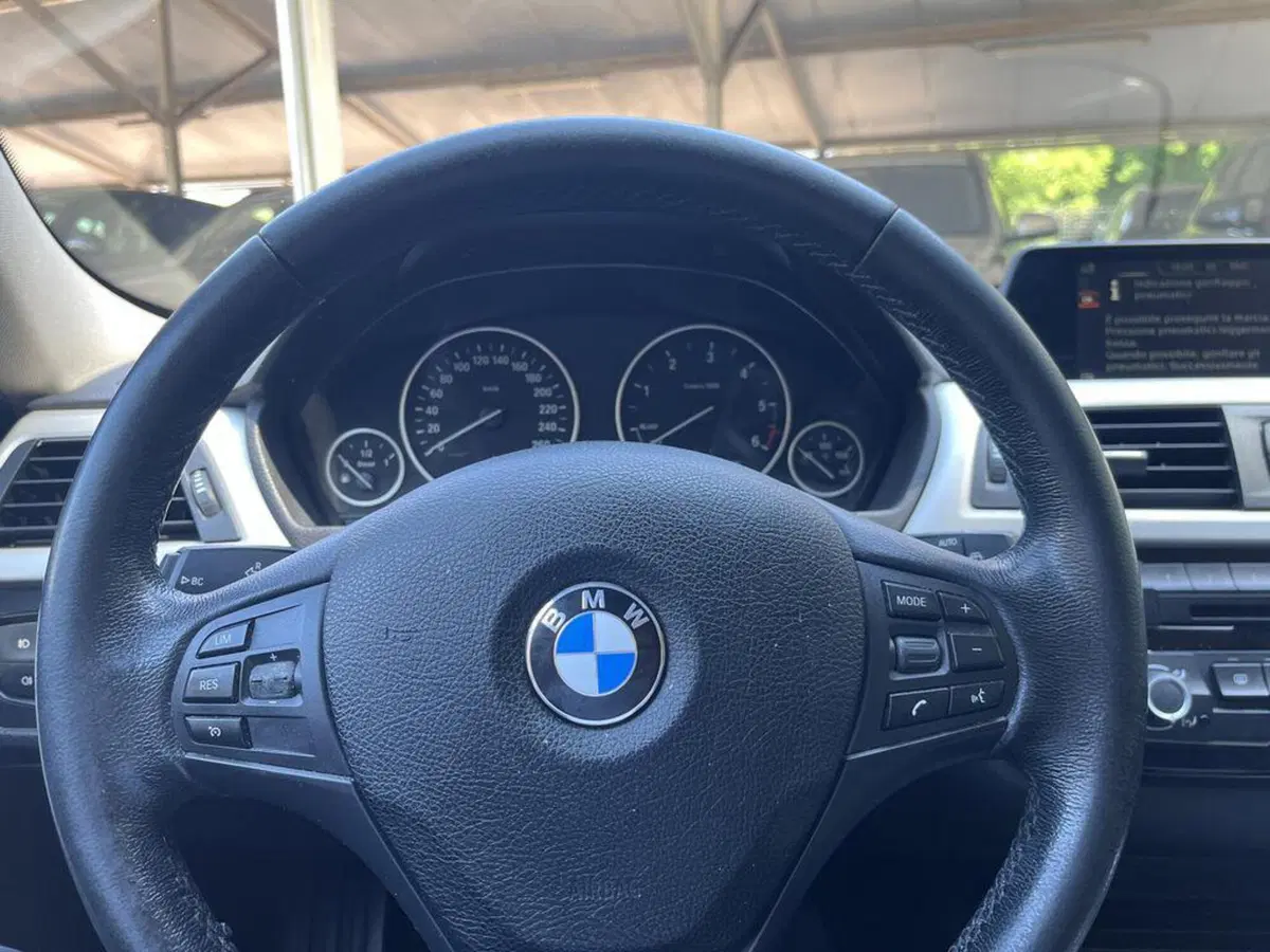 BMW Serie 3 Touring usata a Alessandria (12)