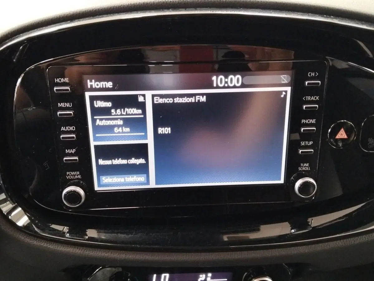 Toyota Aygo X usata a Roma (10)