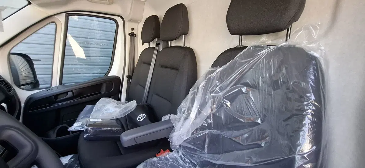 Toyota Proace Max Furgone nuova a Bologna (9)