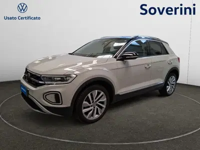 Volkswagen T-Roc 1.0 TSI Style del 2023 usata a Bologna