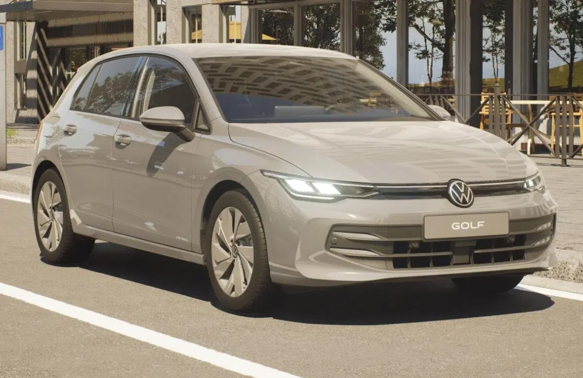Volkswagen Golf nuova a Bologna (4)