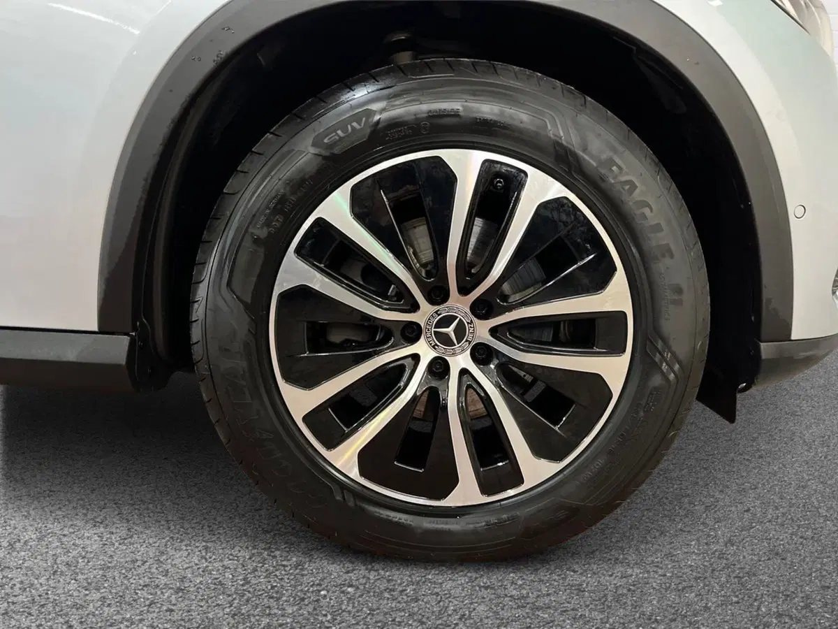 Mercedes-Benz GLC Coupé usata a Foggia (6)