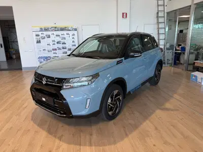 Suzuki Vitara 1.4h Top 2wd nuova a Creazzo