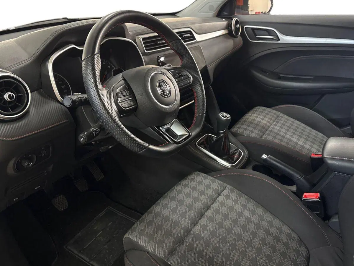 Mg ZS usata a Bari (10)