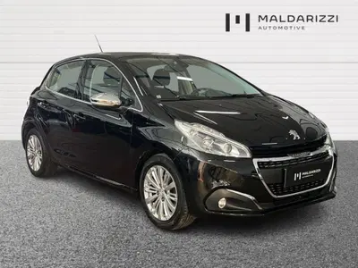 Peugeot 208 82 Stop&amp;Start 5 porte Allure del 2019 usata a Bari