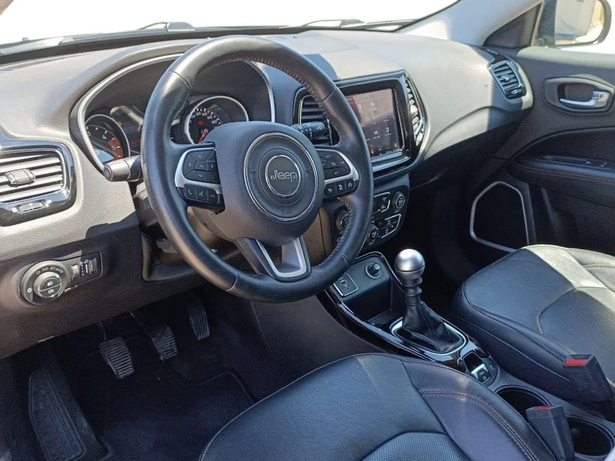 Jeep Compass usata a Bari (10)
