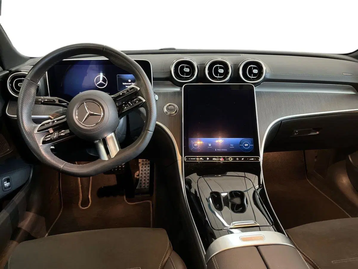 Mercedes-Benz Classe C usata a Bari (8)