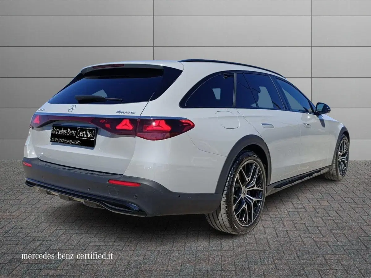 Mercedes-Benz Classe E Station Wagon usata a Bari (2)