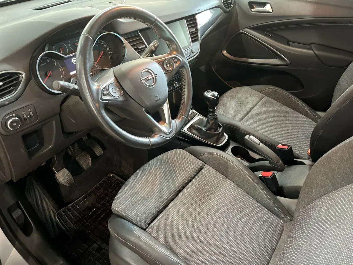 Opel Crossland usata a Bari (10)