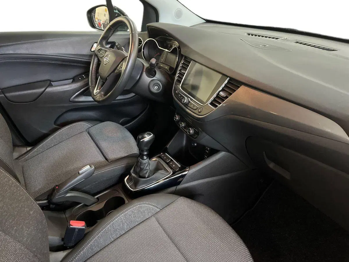 Opel Crossland usata a Bari (9)