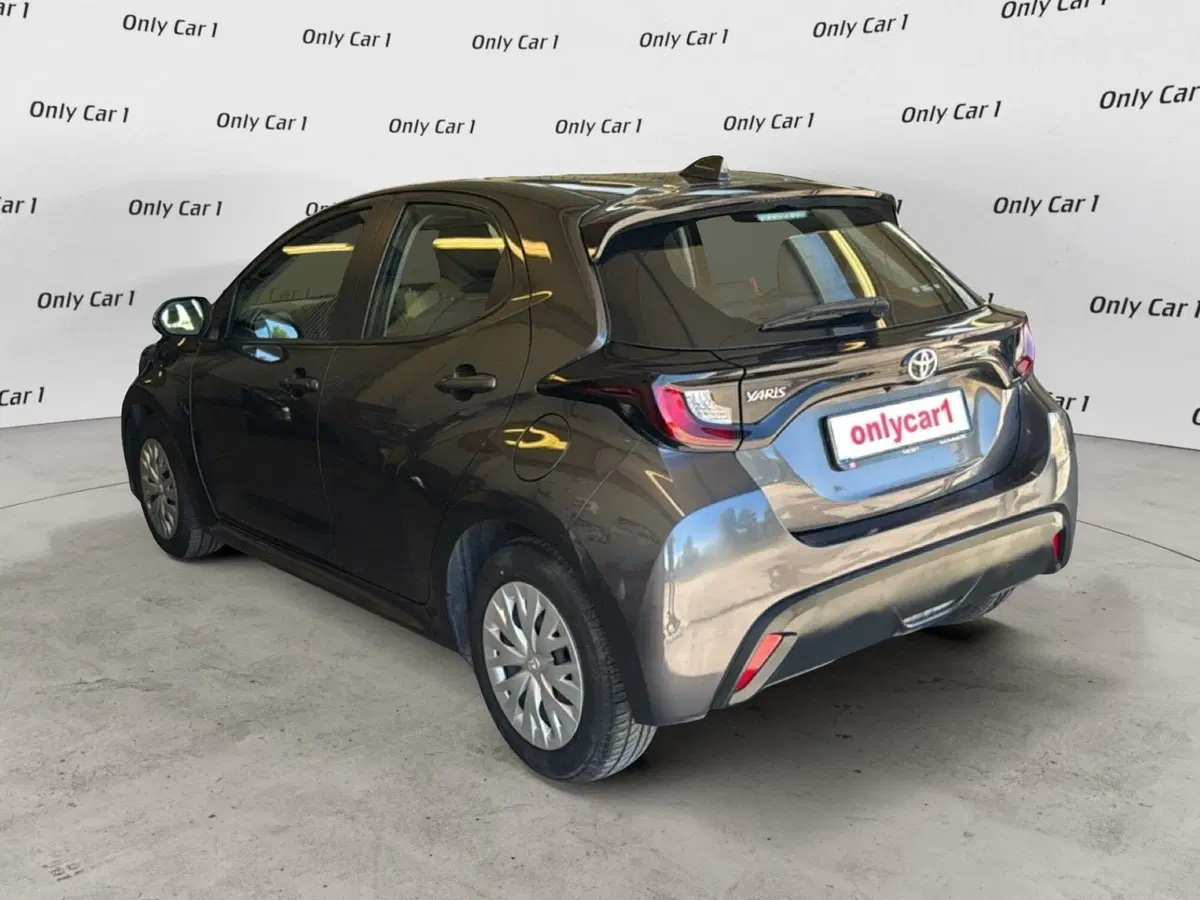 Toyota Yaris usata a Ferrara (5)